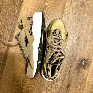 Cheetah print Hurache Nikes